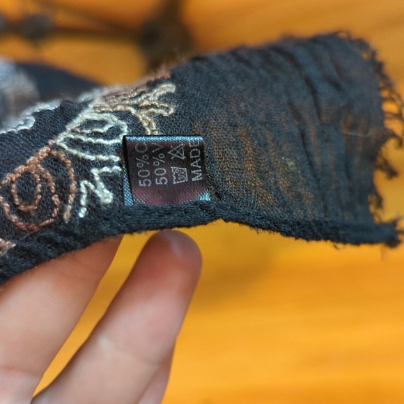 Soft Oversized Embroidered Scarf - Picture 4 of 5